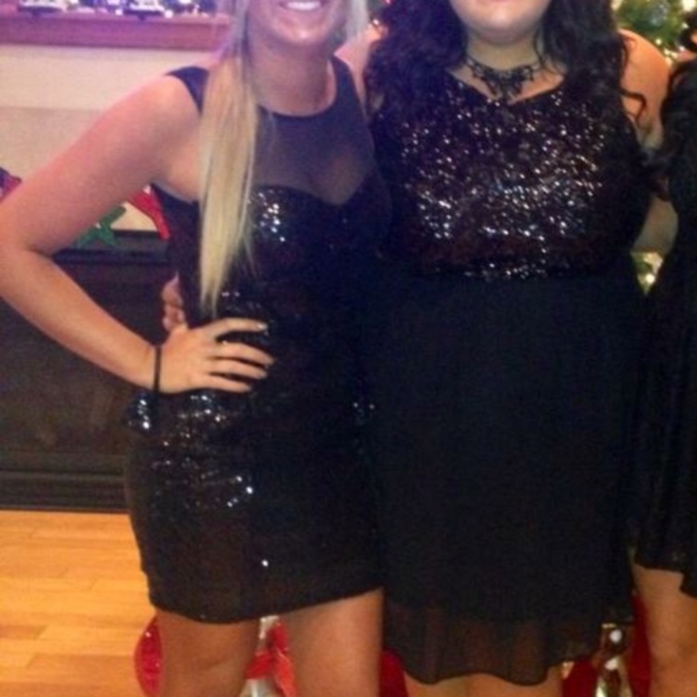 BLACK SEQUIN DRESS - Picture 2 of 4